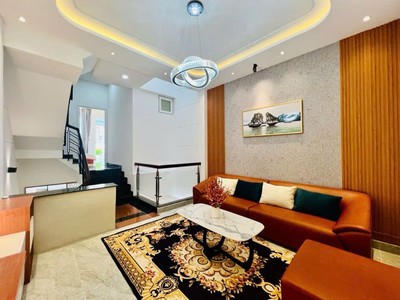 Bán nhà 3 tầng hxt đường nguyễn sỹ sách 93m2 4.2 22  gần công viên vào ở ngay nhỉnh 5 tỷ 2