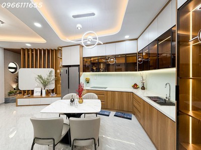 Bán nhà võ thị sáu - p. tân định - 45m   6.6 x 7  - 3 tầng btct - 3pn 4wc  - sân trước, sân sau, 1