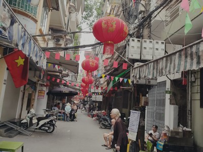 Bán gấp giá rẻ căn hộ tôn thất tùng ô tô, kinh doanh 38m, tầng 1, mặt tiền 6m, 1.8 tỷ đống đa. 2