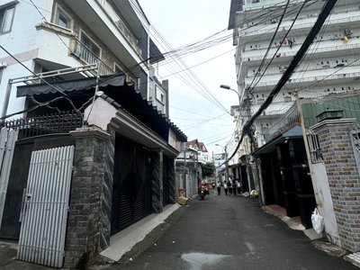 Bán nhà hẻm xe hơi - vip linh chiểu thủ đức   161m    ngang 5.4m   chỉ 13.1 tỷ 0