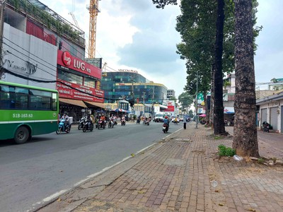 Bán mặt tiền võ văn ngân linh chiểu thủ đức, 240m , 4 tầng, giá 36.5 tỷ giảm gần 30 4