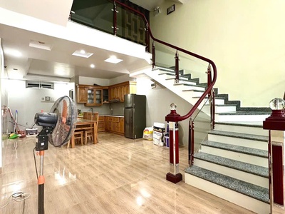 Cho thuê nhà khu phân lô Văn Cao, DT: 70m2, 4 p.ngủ full đồ. 2