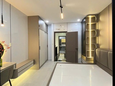 Nhà mới đẹp vào ở liền- hxh 5tầng 4 pn nội thất cao cấplạc long quân q11-giá 8.7tỷ 2