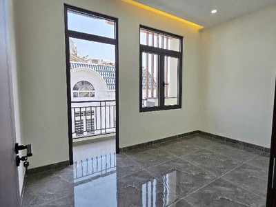 Nhà 4 tầng khu phân lô nhỉnh 6 tỷ .50m2 .  lã xuân oai . hxh thông . gametro . quận 9 thủ đức 2