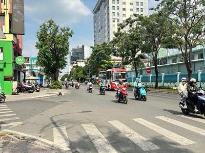 Bán nhà 4 tầng mặt tiền đ. võ thị sáu, tân định, quận 1 - dt 52m2 full thổ cư - sh vuông đẹp - 3