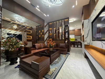 Bán nhà hoàng cầu, 61m2, 4 tầng, mặt tiền 4m, 25.8 tỷ, vỉa hè, ô tô tránh, kinh doanh 2