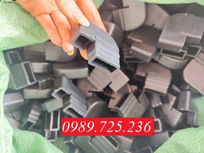 Móng ngựa chụp chân ghế giá rẻ 1