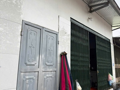 Bán đất thôn gia trung - quang minh, có nhà cấp 4 đang kinh doanh - sát kcn quang minh 1