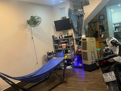 Bán nhà lã xuân oai quận 9 - hẻm xe hơi - có dòng tiền 10tr/tháng - giá 5 tỷ 3