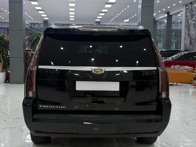 Bán CADILLAC ESCALADE 6.2 Platinum sản xuất 2016. 3