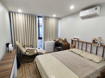 Bán nhà Tập thể Kim Ngưu, 3 ngủ, 1 khách, 2WC, có sân vườn rộng rãi, nhà nội thất rất đẹp. 1