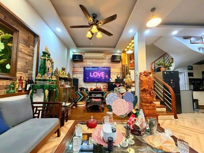 Nhà đẹp gần Vincom Phạm Ngọc Thạch 42m2 x 5T ngõ nông gần phố 2 mặt thoáng hơn 13 tỷ 0