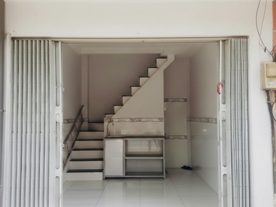 T2137  nhà mặt tiền nguyễn kiệm gò vấp, shr, vuông, 3 tầng, 3.x tỷ 0