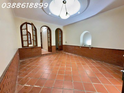 Bán phân lô trần quốc hoàn, cầu giấy 61mx5t, mt 5m- gara ô tô-kinh doanh 2