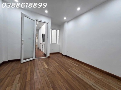 Bán phân lô khuất duy tiến 60mx5t, mt4,5m- ô tô tránh đỗ vào nhà - kinh doanh 3