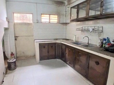 Em bán trước tết nhỉnh 15tỷ, 2 mặt tiền 4tầng ngang bự 5.2m lô góc trần phú giáp q1 3