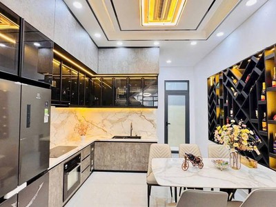 Bán nhà quận 7 liền kề phú mỹ hưng - quận 7 hxh 4 chỗ - hẻm 41 chuyên dùng chính thông hẻm 1627 3