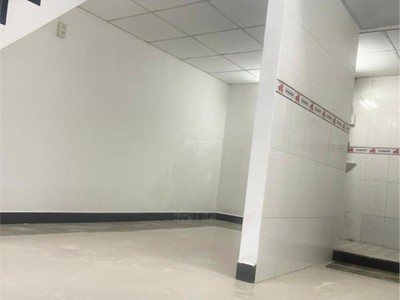 Căn nhà tập thể 74b quang trung, hẻm 2,4m   cách biển trần phú: 450m. giá: 2,150 tỷ 2