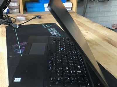 Laptop Dell Precision 3530 Core i7-8850H Ram 8GB SSD 256GB 2 VGA Rời Quadro P630 Máy Đẹp 2