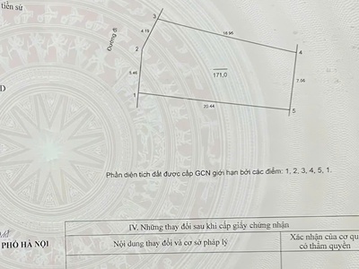 Hàng kín, bán mảnh đất vàng mặt phố Dịch Vọng Hậu giá thương lượng tốt 1