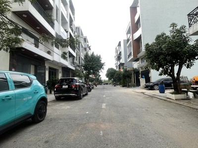 Lê thị riêng quận 12-siêu phẩm nhà đẹp - kiên cố vào ở ngay đón tết tặng full nội thất - đường nhựa 0