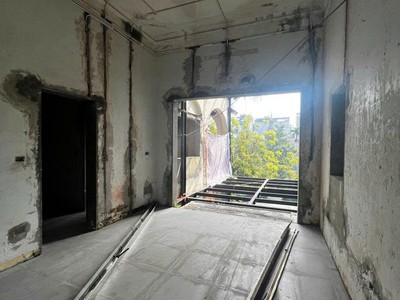 Bán mặt phố trương công giai - dt 140 m -  mt 10,5m - đầu tư xây toà vp, kd 0