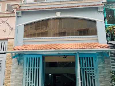 Bán nhà 38m2, tạ quang bửu, 3 tầng, 3pn, hxh 0