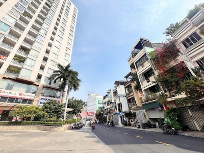 Duy nhất nhà bán - 4 tầng có thang máy - mặt tiền kd đ.nguyễn văn nguyễn, tân định, quận 1 - dt 2