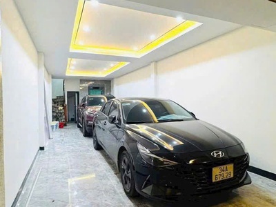 Nhà ngự tại phố trạm  dt 60m - mt 4m  7 tầng thang máy gara 2 xe ô tô  thân gửi 19,55 t.ỷ 1