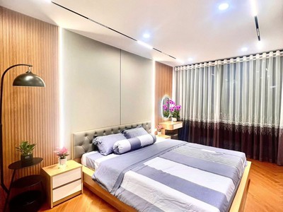 Cho thuê gấp nhà nguyên căn phố văn cao 25m2 4tầng 8.5tr/tháng gần hồ tây 1