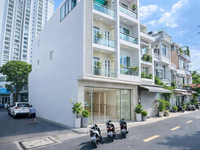 Luỹ bán bích   đường 10m   lô góc 60m  0lg   4 tầng   sẵn dòng tiền 9.x tỷ 0