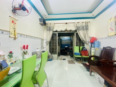 Nhà bán q12 diện tích gần 98m2 hẻm oto sát nhà -nhà đẹp -2 tầng vô ở ngay gần đường quang trung gò 2