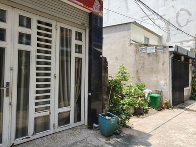 Bán nhà quận 9 sát ga metro - hẻm 5m ô tô - sổ vuông đẹp - 4.8 tỷ - lh: 0762161868 1