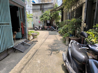 Bán nhà quận 9 sát ga metro - hẻm 5m ô tô - sổ vuông đẹp - 4.8 tỷ - lh: 0762161868 2