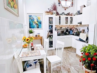 Nhà hẻm ô tô cách mạng tháng tám - quận tân bình - 3.8 x 18 m - 19 tỷ 2