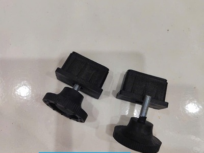 Xưởng sản xuất Bộ chân tăng chỉnh 20x40 ốc M6  giá rẻ 2