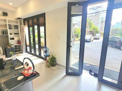 Mặt tiền đường lý phục man, quận 7 - 7,4m x 6m - sổ hồng - chỉ 7,9 tỷ 4