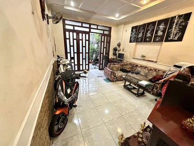 Nhà chính chủ, ngay nguyễn văn quá - đông hưng thuận giáp gò vấp giáp nhà ga t3 dt:70m2   4.1m x 1