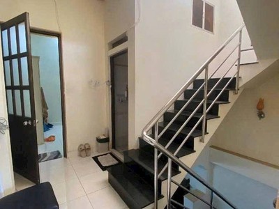 Siêu phẩm mới xuất hiện - 2 lầu   sân thượng trước - vị trí mặt tiền kinh doanh - xe hơi chạy tới 1