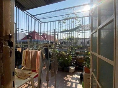 Siêu phẩm mới xuất hiện - 2 lầu   sân thượng trước - vị trí mặt tiền kinh doanh - xe hơi chạy tới 2