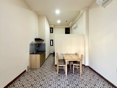 Chdv - 14pn - bình thạnh - có than máy - xây mới 100 - 5 tầng btct - ngay trung tâm - pvt - hxh - 3