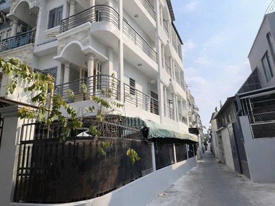 Bán nhà huỳnh tấn phát, quận 7 4 tầng 104m hẻm chính 1/ giá hiếm 8,8 tỷ tl 0