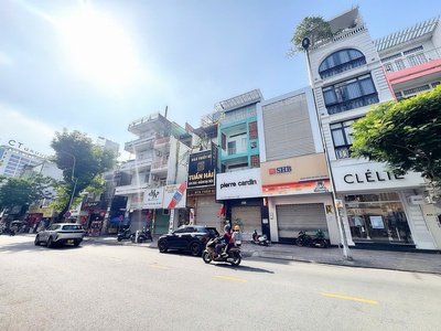Chính chủ xây tâm huyết nhà 4 tầng - mặt tiền kinh doanh đ.lê văn sỹ, quận 3 - dt đẹp 4,3m 22m full 0