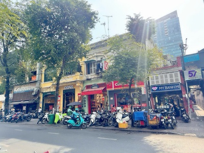 Độc tôn bán nhà 2 tầng mặt tiền đ.nguyễn du, p.bến nghé, quận 1 - dt 4m 15m - dòng tiền đều 1,1 0