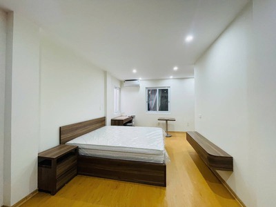 Vip tây hồ 36m  chỉ 11,8 tỷ 6 tầng thang máy nhà mới gần mặt phố trịnh công sơn 1