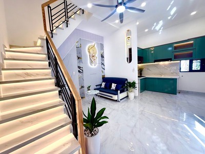 Bán nhà lô góc hai mặt tiền hxh bùi quang là ngang 4.3m gần emart phan huy ích nhỉnh 4tỷ. 0