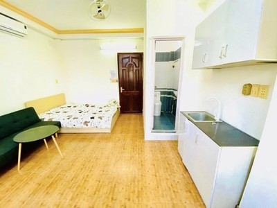 Bán chdv 7 phòng khép kín full nội thất dòng tiền 30 tri giá nhỉnh 6 tỷ 4