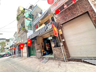 Bán nhà 3 tầng mặt tiền hẻm xe tải đ.hai bà trưng, quận 3 - dt 64m2 - nhà 2 mt trước sau thoáng- 1