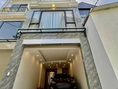 Siêu hiếm , bán nhà trích sài, ô tô vào nhà, 7 tầng thang máy, chỉ 28 tỷ 1