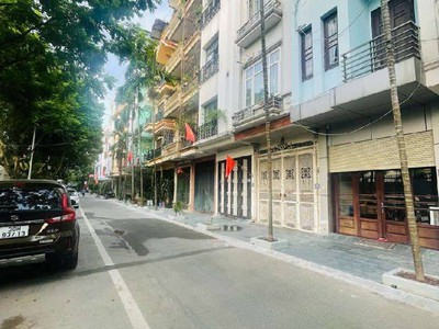 Building vip , bán nhà mặt phố phạm tuấn tài, kinh doanh, 200m mặt tiền 12m, vị trí siêu đẹp 0